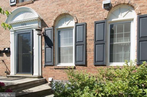 7373 Hallcrest Dr, Mc Lean VA  22102-2909 exterior