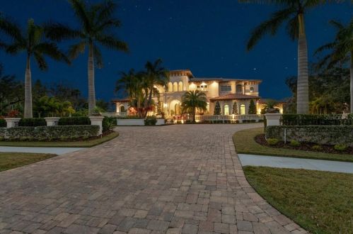 2621 Dundee St, Tampa FL  33629-7516 exterior