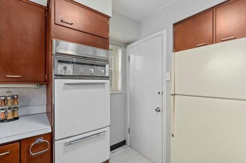 5227 Pernod Ave, Saint Louis MO 63139-1329 exterior