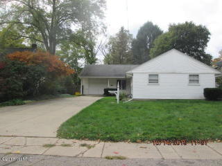 751 Fairview Ave, Kalamazoo MI  49008-2423 exterior