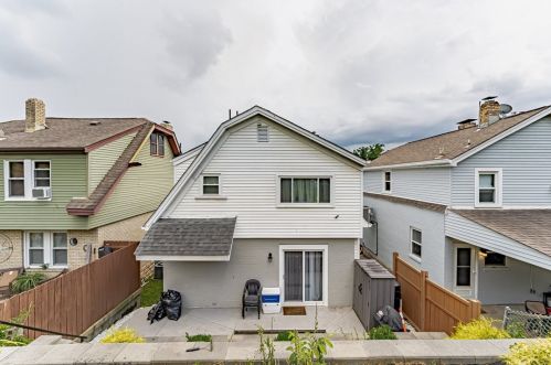 1323 Bellaire Pl, Pittsburgh PA  15226-1829 exterior