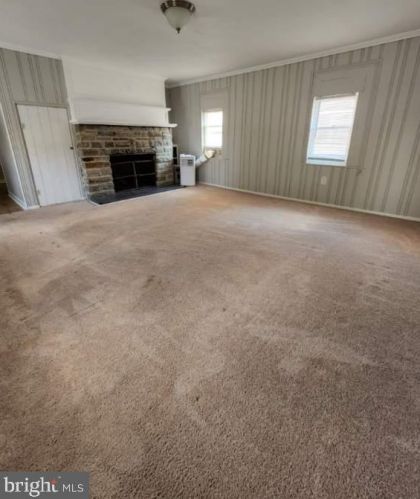 441 Carlisle St, Hanover PA  17331-2141 exterior