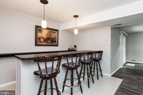 4020 Arjay Cir, Ellicott MD 21042-5635 exterior