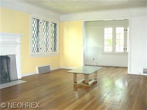 18224 Winslow Rd, Cleveland OH  44122-4809 exterior