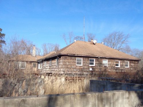 36 Deer Path Rd, Central Islip NY 11722-3404 exterior