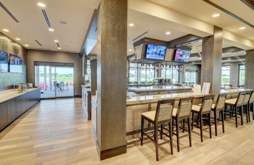 8280 Muirhead Cir, Boynton Beach FL 33472-5063 exterior