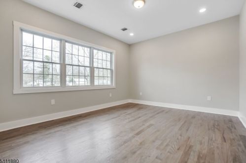 95 Irving Ave, Livingston NJ  07039-2947 exterior