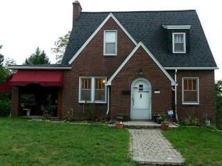 11514 Clematis Blvd, Pittsburgh, PA 15235-3103