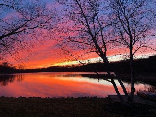 4206 Lk Frst Dr, Kalamazoo MI 49008-3309 exterior