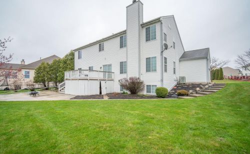 9314 Edgewater Dr, Milwaukee WI 53224-5264 exterior