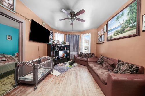 5346 Washtenaw Ave, Chicago IL  60625-3415 exterior