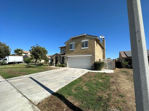 690 Myrtle Ave, Perris, CA 92571-9425