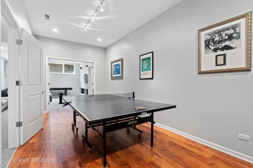 2630 Paulina St, Chicago IL  60614-1018 exterior