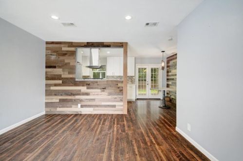 508 Bramble Dr, Austin TX  78745-3113 exterior