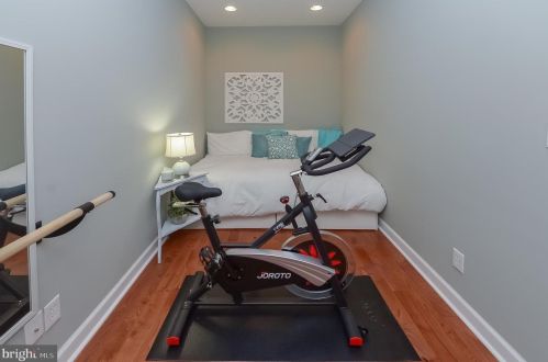 1275 Bucknell St, Philadelphia PA 19145-3214 exterior