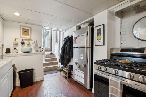 1552 Congress St, Portland ME 04102-3333 exterior