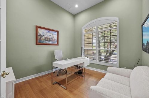 7476 Treeline Dr, Naples FL 34119-9727 exterior