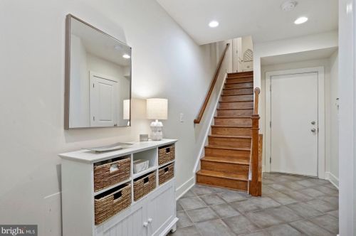 715 Alfred St, Alexandria VA 22314-1825 exterior