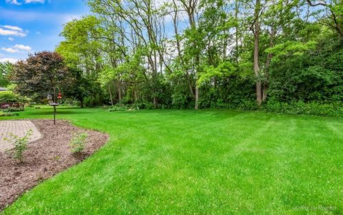 1788 Woodhaven Dr, Bull Valley IL 60014-1940 exterior