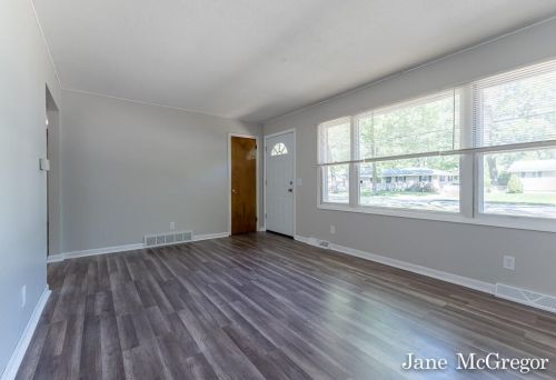 1305 Poulson Rd, Meskegon MI 49445-2532 exterior