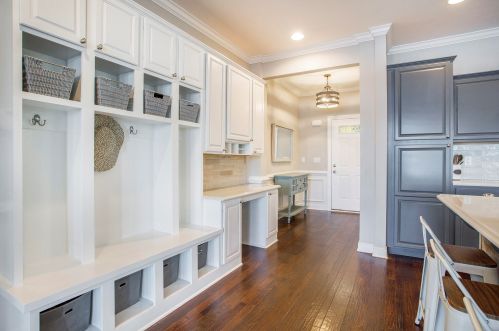 1216 Frst Dr, Kalamazoo MI 49002-6318 exterior