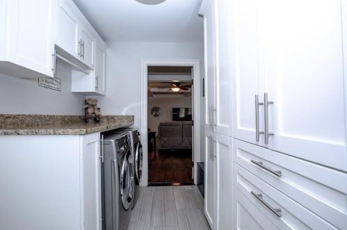 1401 Council Blf Dr, Atlanta GA 30345-4133 exterior