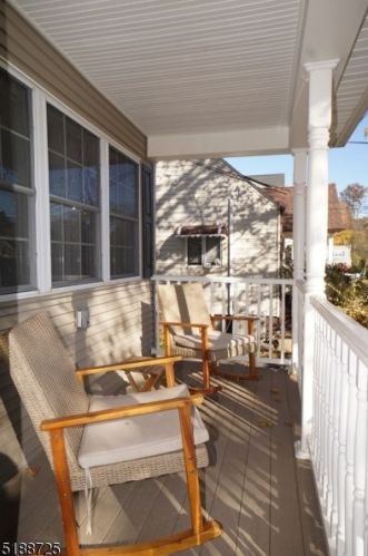 61 Coldevin Rd, Clark NJ  07066-1206 exterior