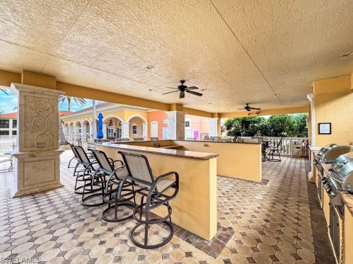 542 Avellino Isles Cir, Naples FL 10101-2379 exterior