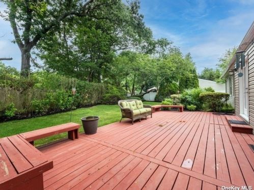 30 Osage Dr, Huntington Station NY exterior