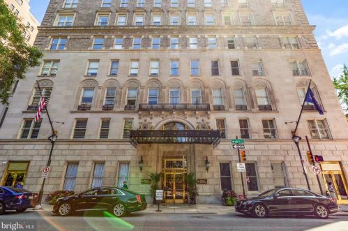 237 18th St, Philadelphia PA  19103-1212 exterior