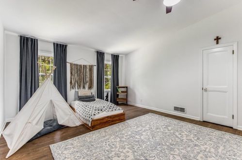 7105 Brandon Mill Rd, Atlanta GA  30328-1922 exterior