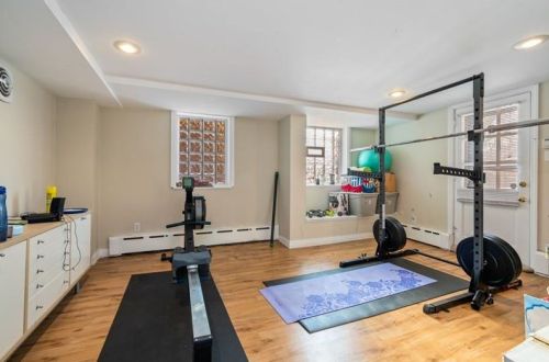 5454 Kipling Rd, Pittsburgh PA 15217-1038 exterior