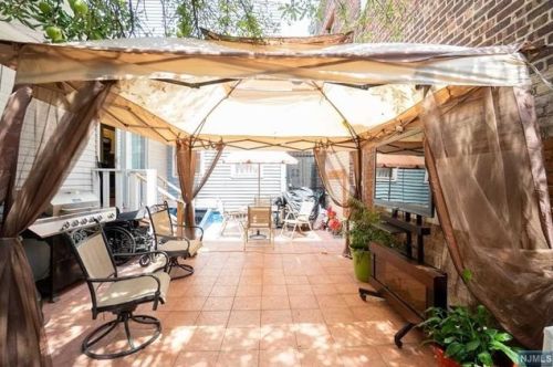 703 28 St, Union City NJ 07087-2305 exterior