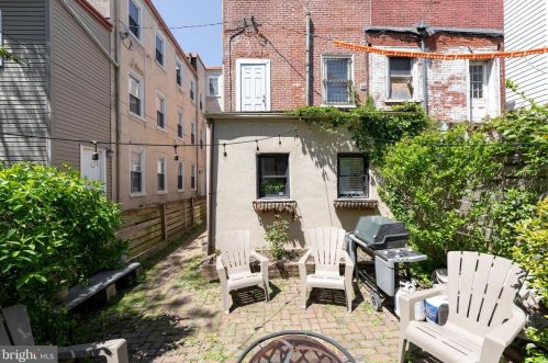 1223 6 St, Philadelphia PA 19120-3101 exterior