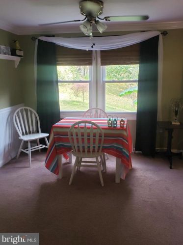 860 Pat Ln, Huntingtown MD exterior