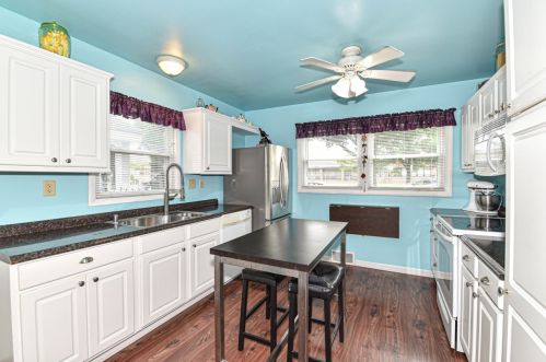 5608 Montana St, Milwaukee WI  53219-3164 exterior