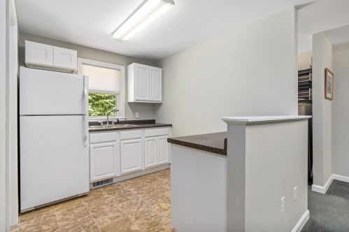 156 Old Concord Tpke, Barrington NH 03825-5153 exterior