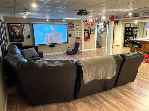 2371 Crestline Dr, Saint Louis MO 63129-3713 exterior