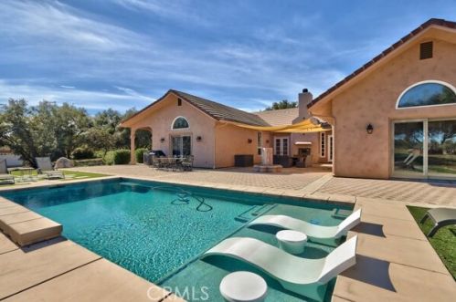 44350 Tortuga Rd, Temecula CA exterior