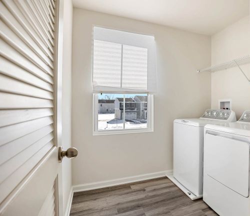 303 Bradford Rd, Joliet IL 60433-3228 exterior