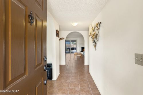 2501 Greenlee Pl, Tucson, AZ 85716-1140