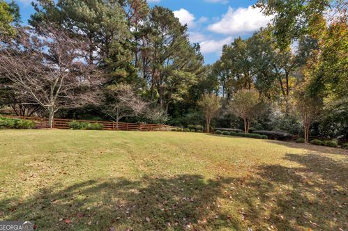 8815 Frst Path Dr, Gainesville GA 30506-7944 exterior