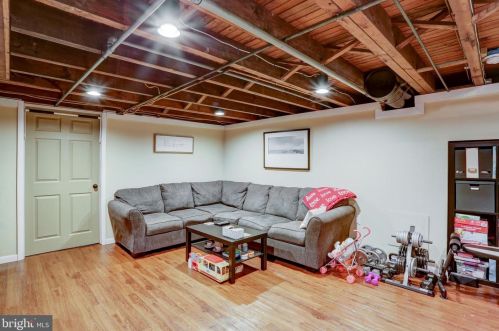 28 Pearl St, Lancaster PA 17603-5413 exterior