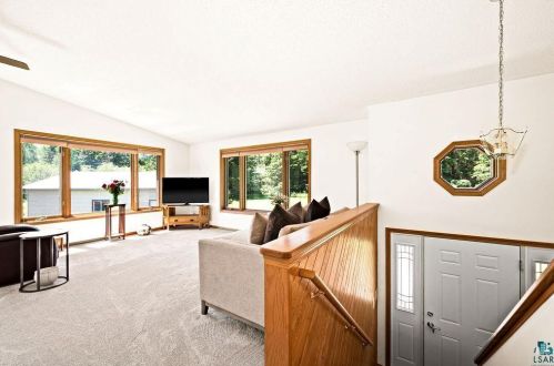 5260 Samuelson Rd, Duluth, MN 55811-9709