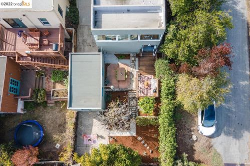 739 Cerrito, Berkeley CA 94706-1521 exterior