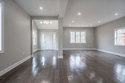 518 6 Ave, Broadview IL 60153-1149 exterior