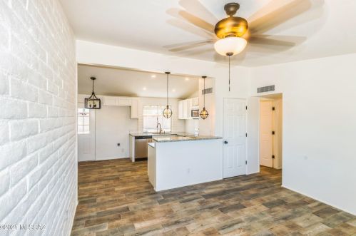 3051 Eastview Ave, Tucson AZ  85730-2905 exterior