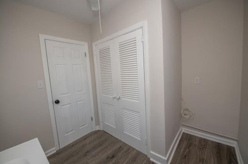 415 Hammond Dr, Atlanta GA 30328-5232 exterior