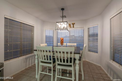 6427 Chisum Trl, Phoenix AZ  85083-1018 exterior