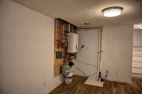 131 Wilson Ave, Quincy MA 02170-1037 exterior